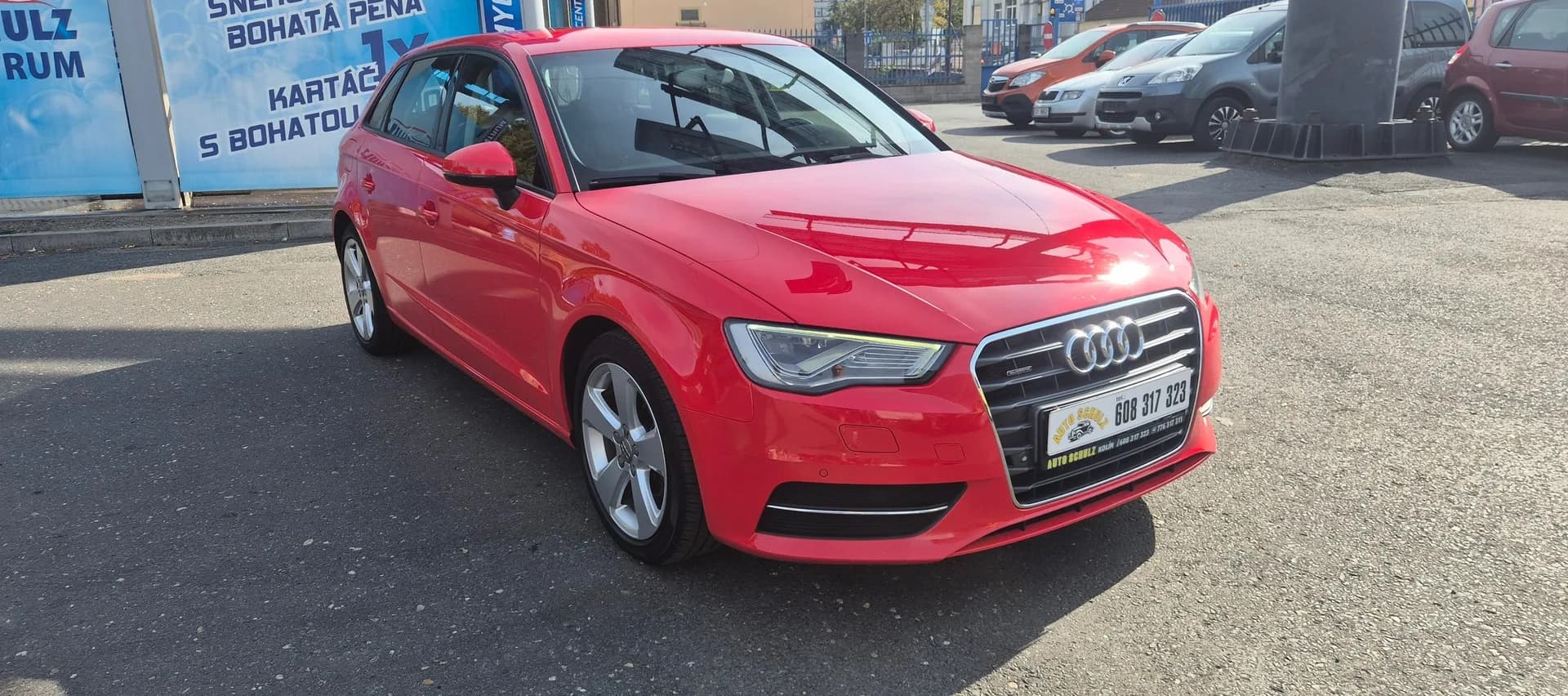 Audi A3, červená pastelová